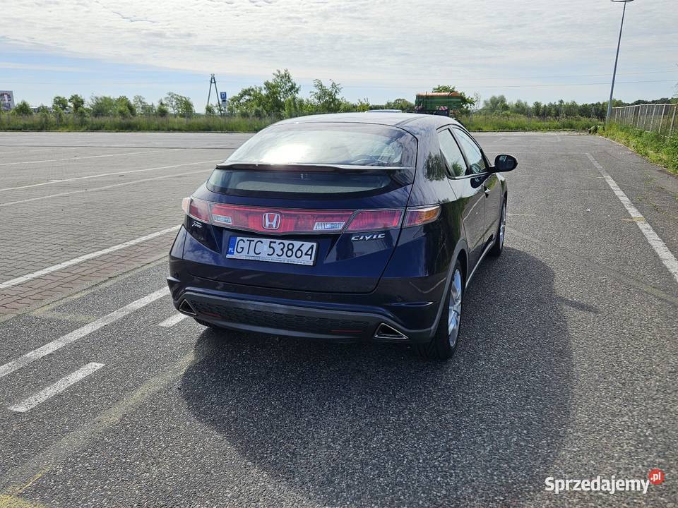Honda civic viii ufo nieuszkodzony Civic pomorskie sprzedam