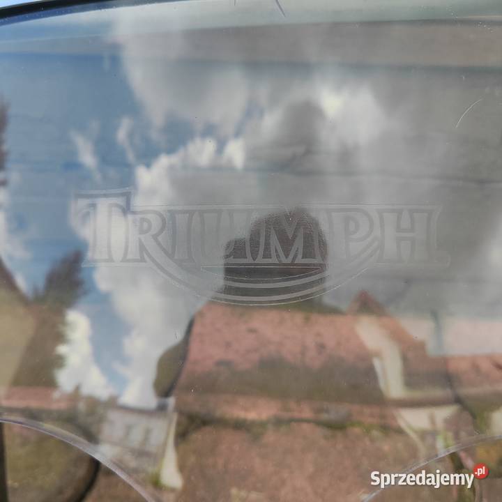 Szyba Triumph Rocket 3 Classic touring router Koło