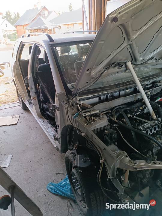 Części Toyota Corolla e12 D4D doskonały stan Sędziszów Małopolski sprzedam