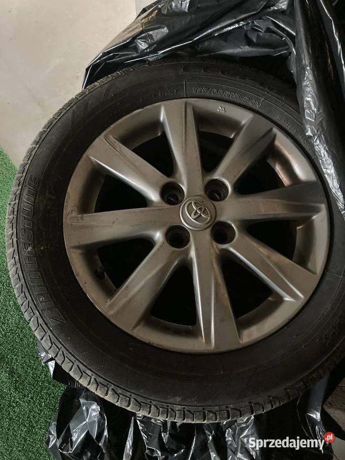 Toyota Yaris 2014 stan idealny niski przebieg Mińsk Mazowiecki