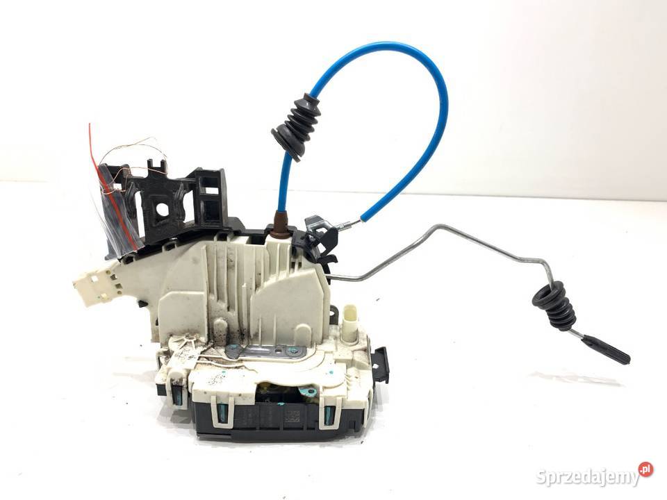 ZAMEK DRZWI LEWY PRZÓD MERCEDES W176 Hatchback