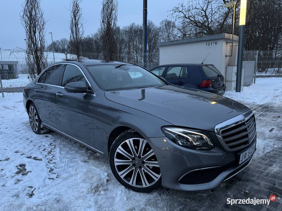 MercedesBenz E220d W213 Virtual Cockpit
