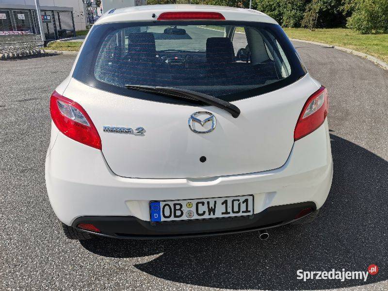 Mazda 2 piękna biała perła lift 2012r z Niemiec radio małopolskie Tarnów