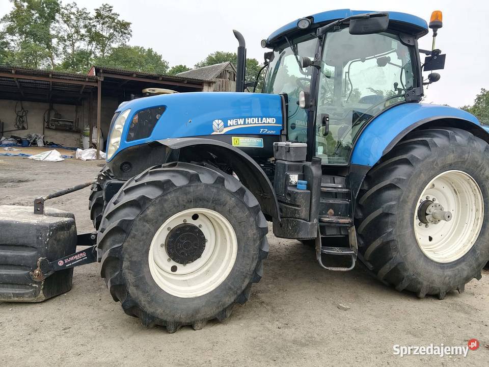 Traktor HOLLAND T7220