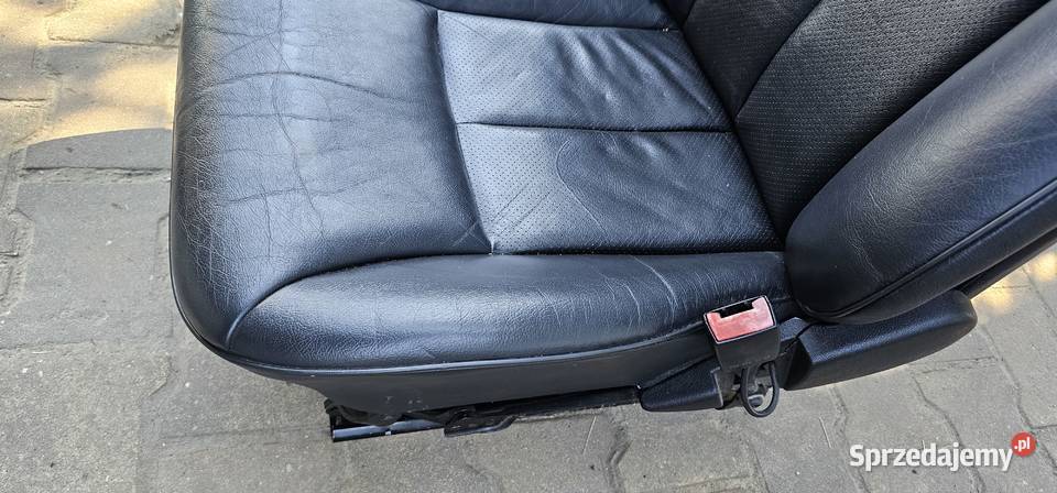 Fotel prawy przód mercedes w210
