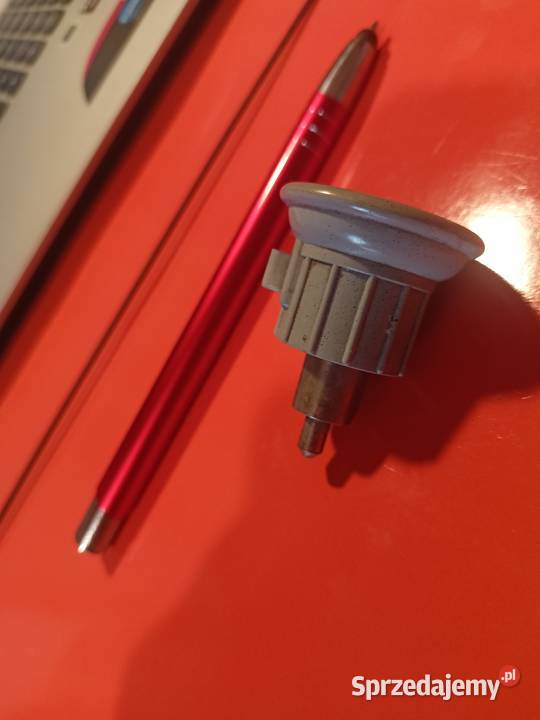 Stara zapalniczka samochodowa Wołczyn