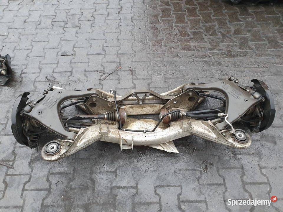 BELKA SANKI TYŁ AUDI A8 D3 II LIFT 4E0505235H Lipno