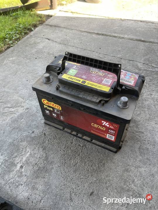 Akumulator samochodowy 12v centra 74ah sprzedam