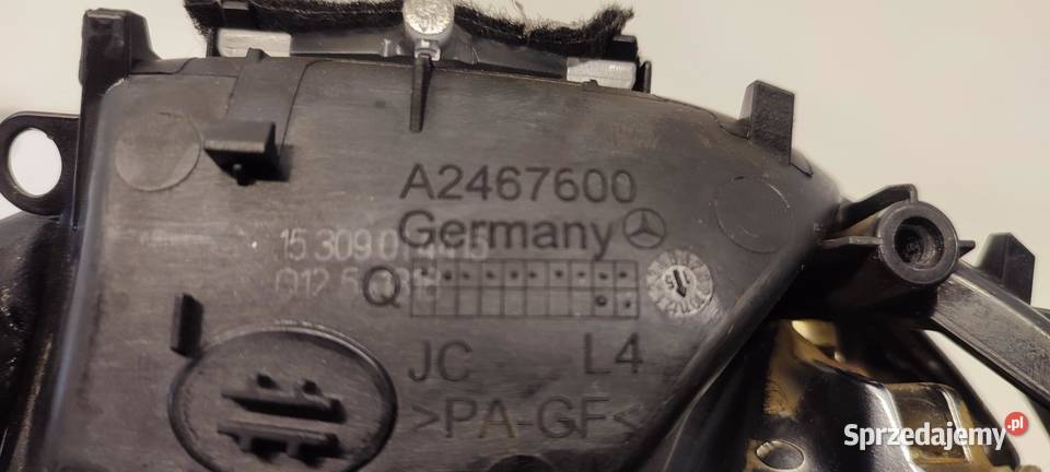 MERCEDES X117 CLA KLAMKA DRZWI LEWA A2467600561
