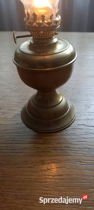 Mała mosiężna lampka naftowa sprawna Skierniewice