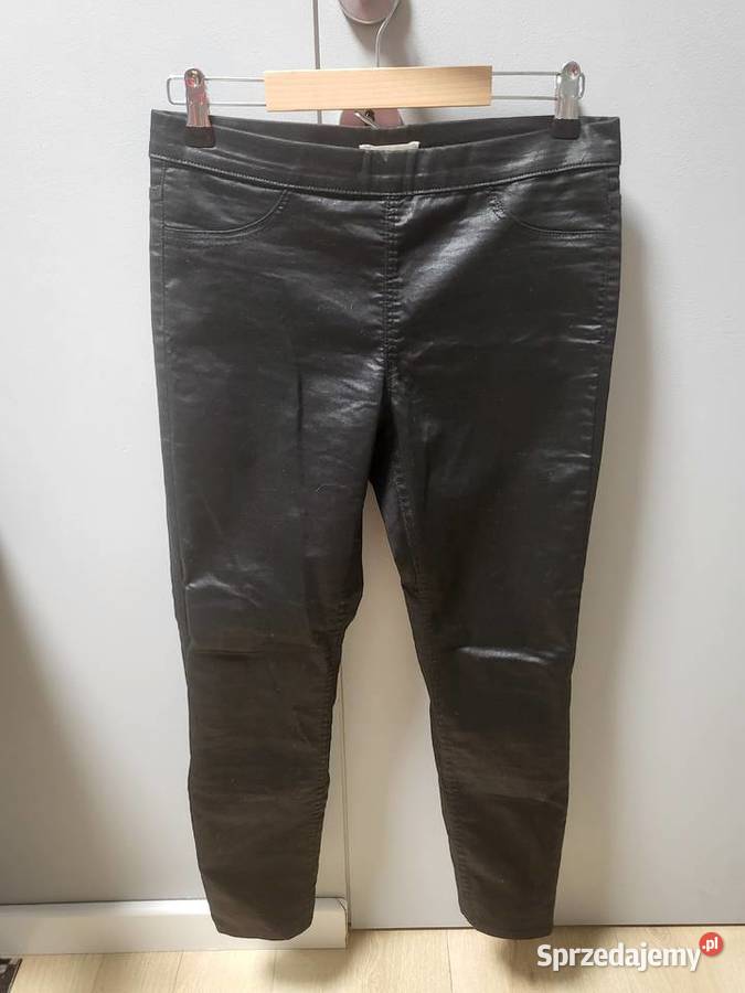 Spodnie HM czarne lekko błyszczące M38 Moda i Styl mazowieckie Warszawa