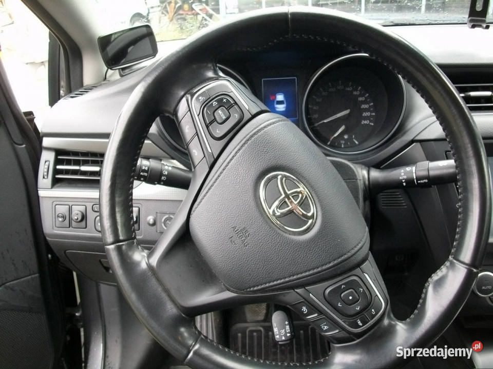Toyota Avensis Z gazem II Właściciel Hak 18 134000km Katowice