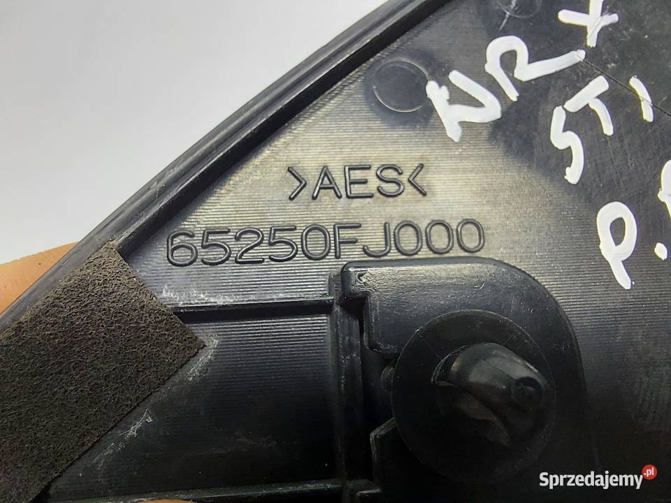 Subaru WRX STI 2015r osłona trójkąt błotnika