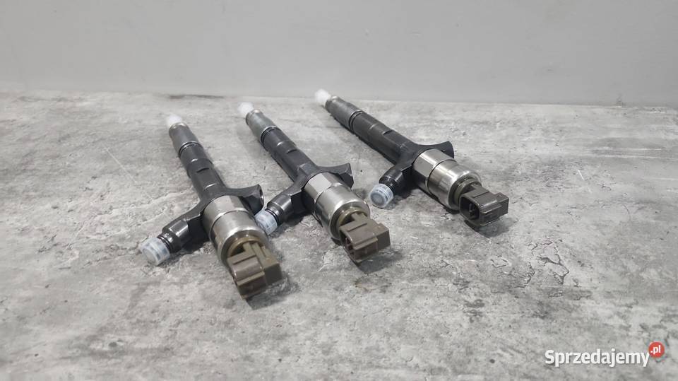 WTRSYKI DENSO 2367027030 20 D4D TOYOTA AVENSIS Wtryskiwacze Kartuzy