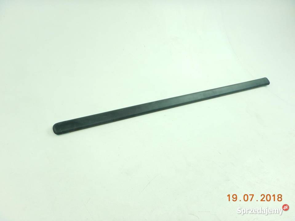 LISTWA DRZWI PRAWYCH PRZÓD SUZUKI BALENO 9807