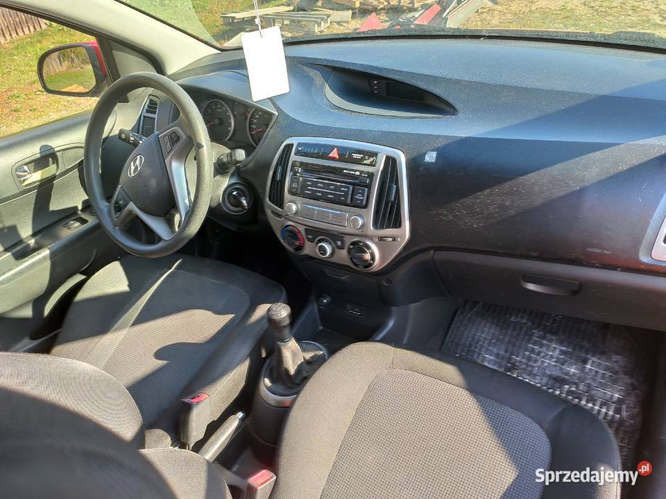 Hyundai i20 86 czerwony Ulanów