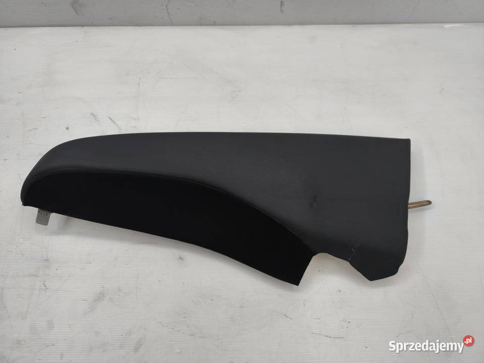 OPARCIE BOCZEK KANAPY LEWY TYŁ MERCEDES W204 Tapicerki samochodowe wielkopolskie