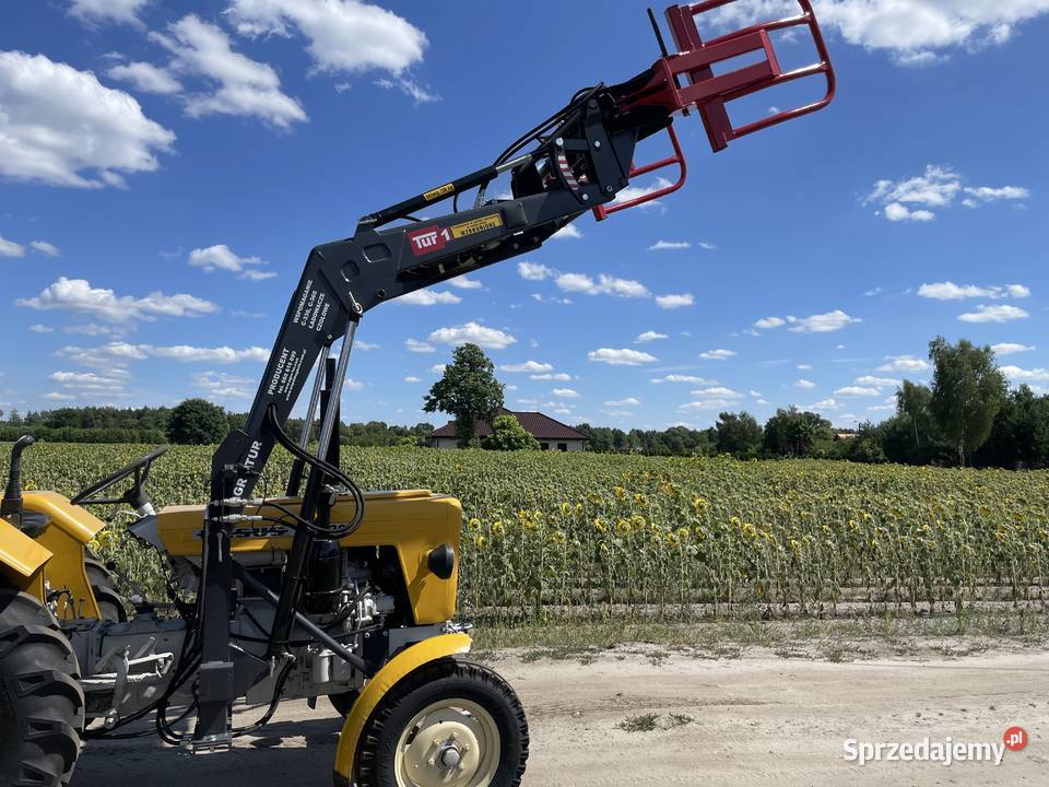 Ładowacze czołowe tury Ursus MF Zetor 525 nieuszkodzony