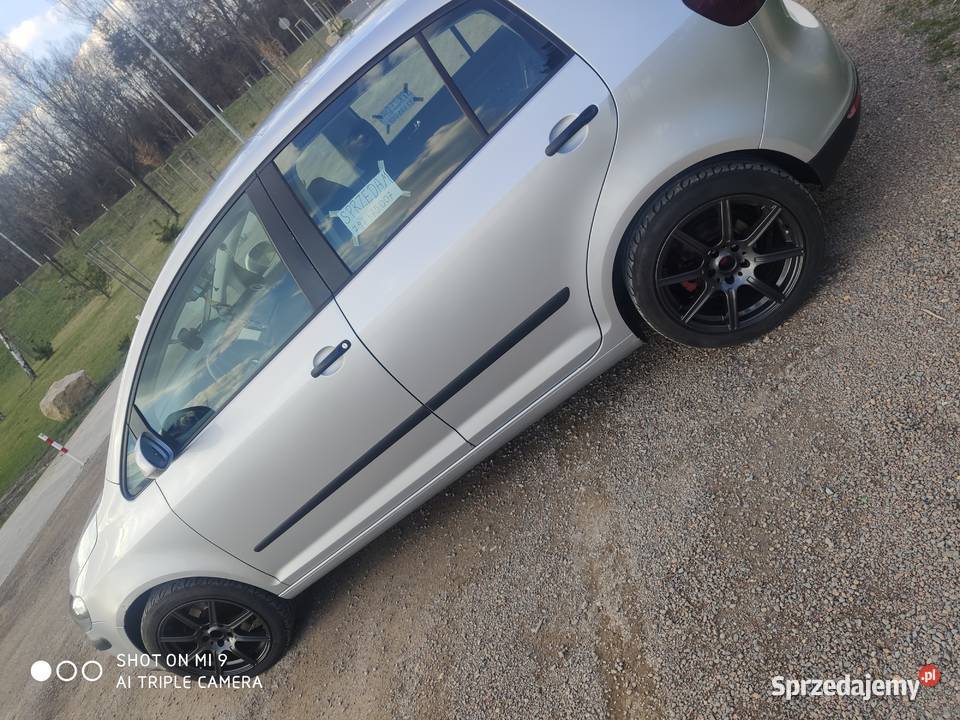 Golf 5 plus 14 MPI benzyna Mały przebieg lakier metallic Czeladź
