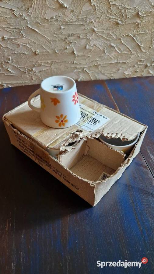 Zestaw 6 FILIŻANEK porcelana sygnatura Lublin