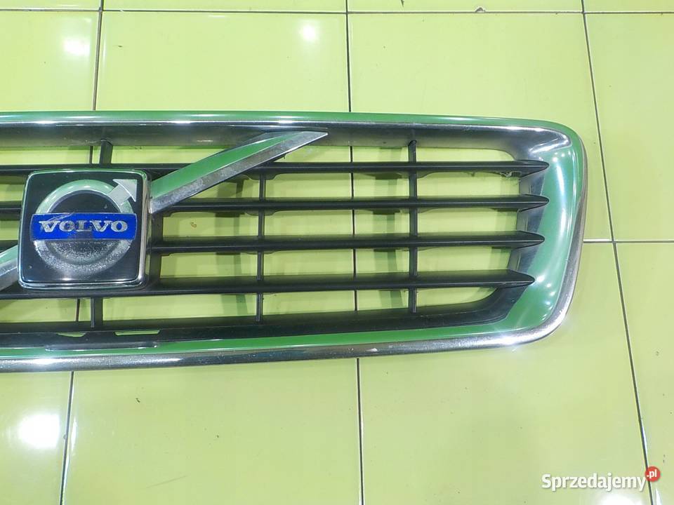 VOLVO C30 25T5 07r 3D atrapa grill 30657194 Suków