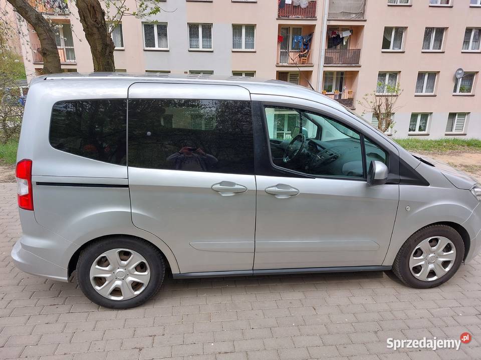 Ford Tourneo Courier 20162017 10 EcoBoost Salon nieuszkodzony Będzin sprzedam