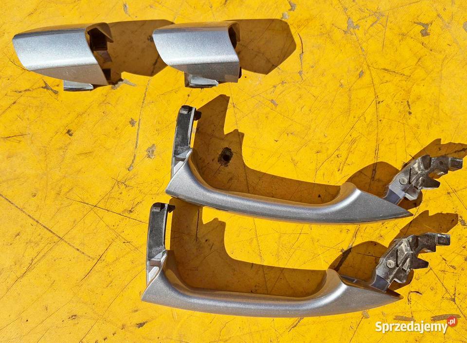 MERCEDES W204 KLAMKA DRZWI PRZÓD TYŁ A2047600270