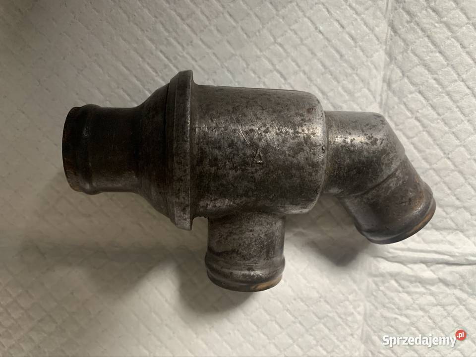 Obudowa termostatu z termostatem do BMW e21 Mszana