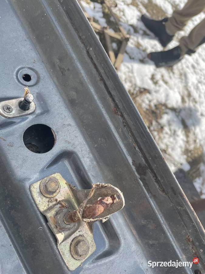 Tylnią klapa BMW e30 spoiler Gryfice