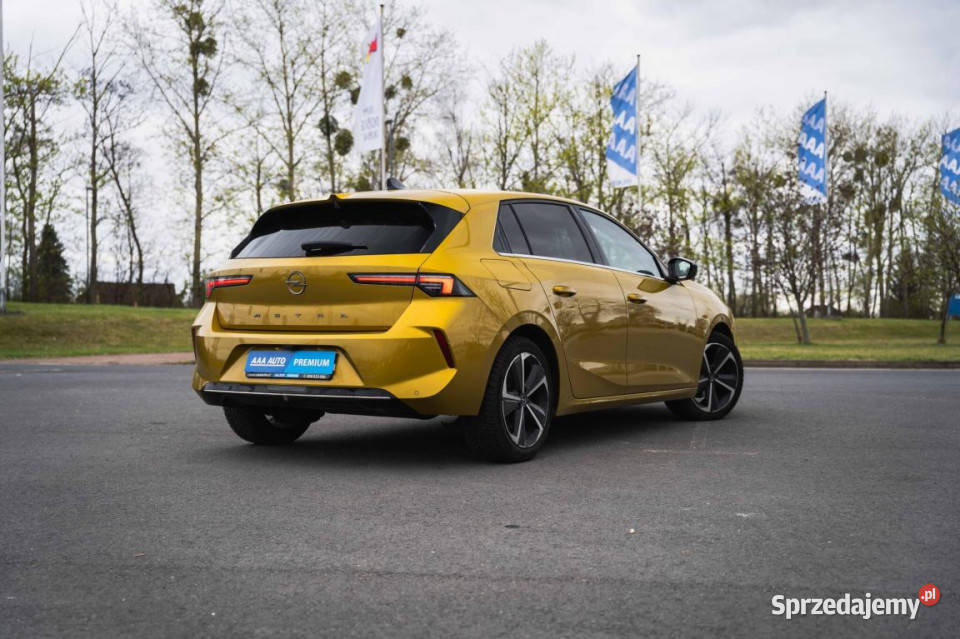 Opel Astra 12 Turbo złoty Zabrze