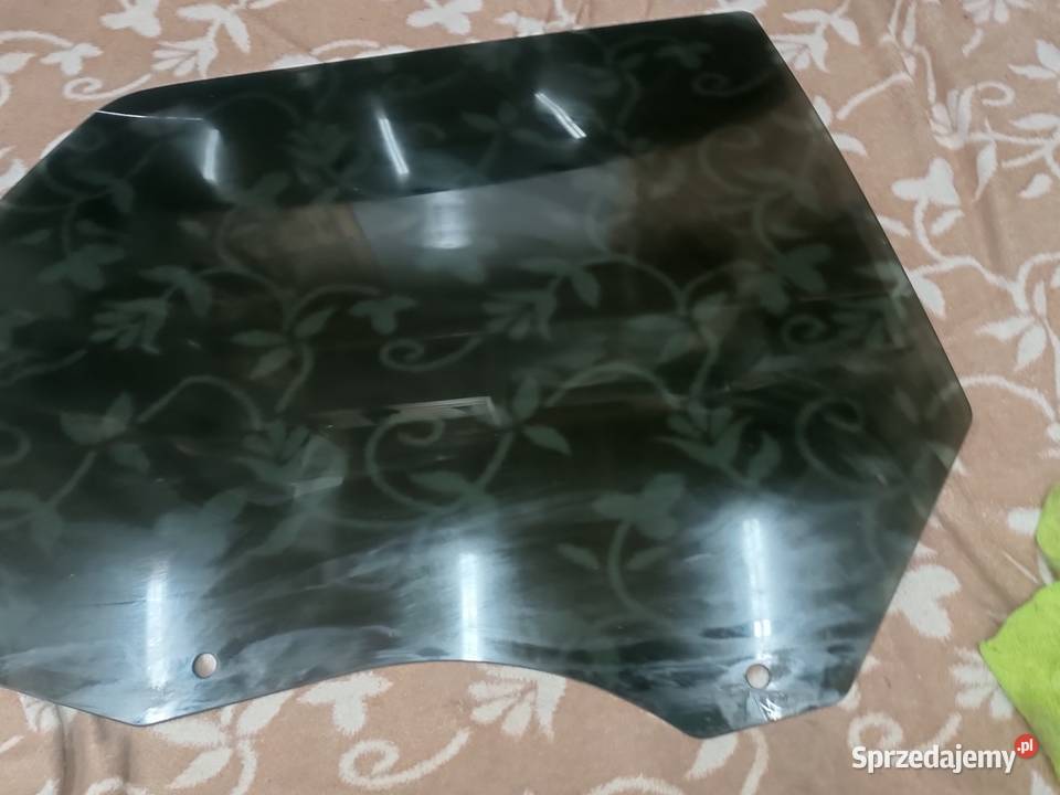 Szyba drzwi prawe tył boczna dodge Durango