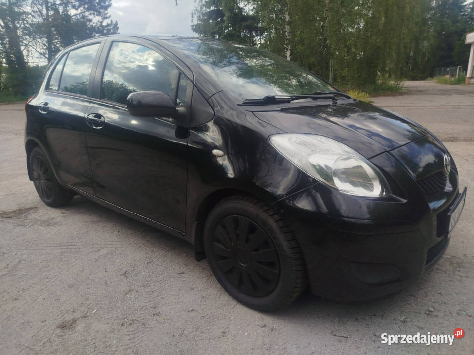 Toyota Yaris 5drzwi bez korozji zadbana w