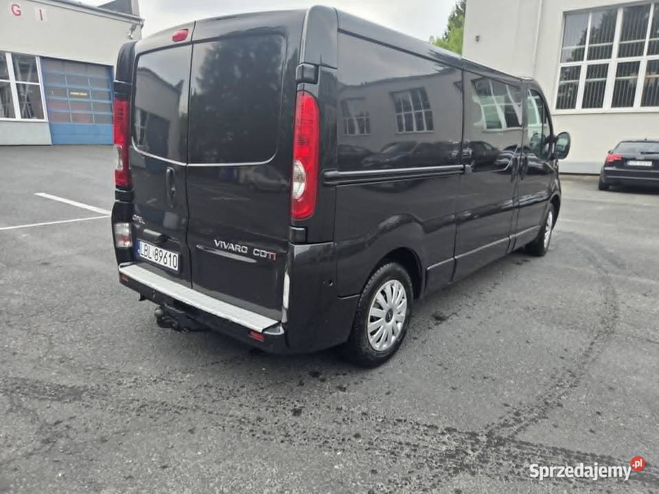 Samochód Opel Vivaro 25 147 Czarny LONG centralny zamek Lublin