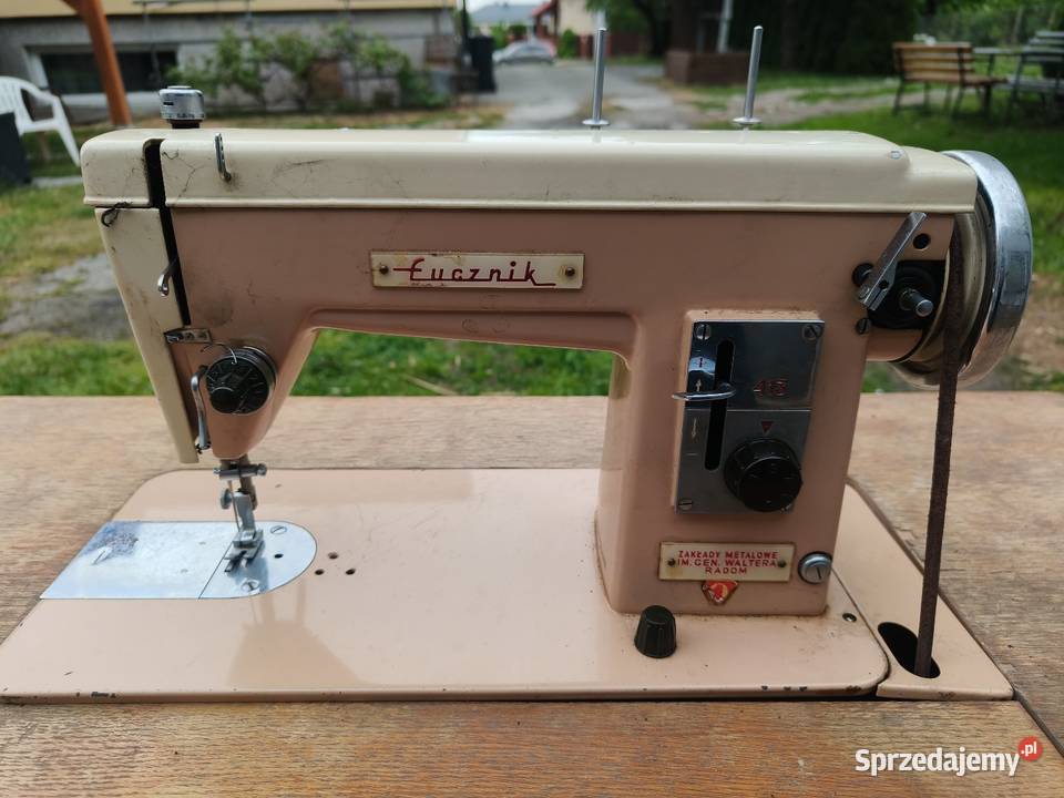 Zabytkowa maszyna do szycia z PRL Łucznik 413 Pozostałe Rzeszów sprzedam