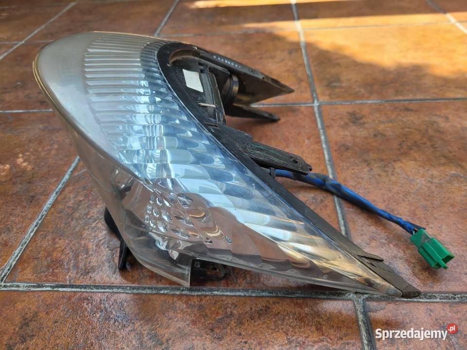Lampa tyl Kymco People S 125 200 250 Piła