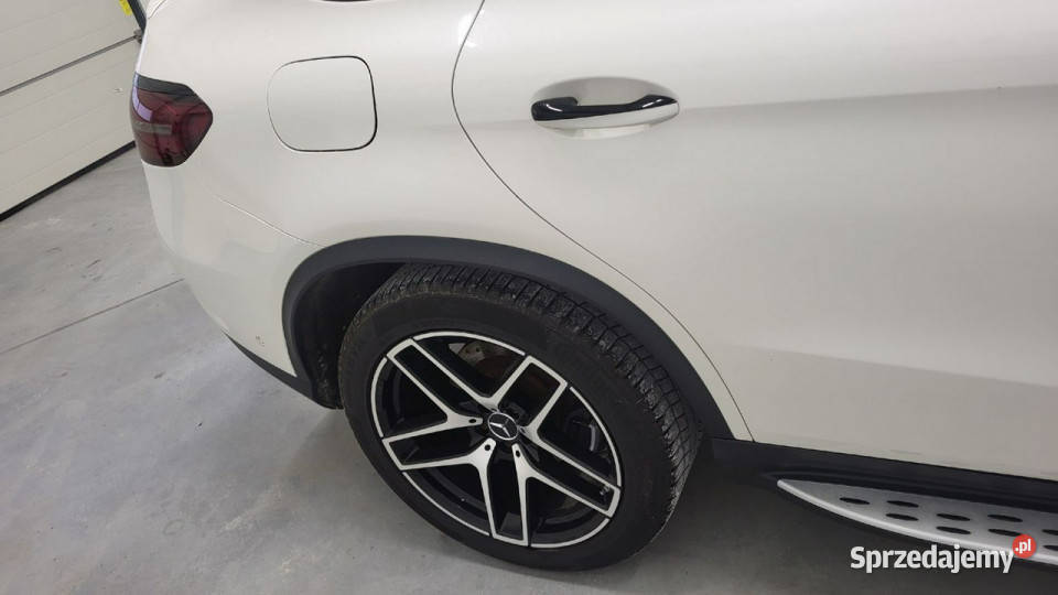 Mercedes GLE 43 AMG AMG GLE Coupe 43 4Matic W166 światła LED