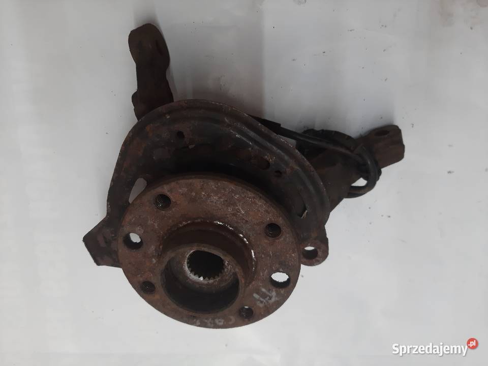 Opel Corsa C 10 12V prawa zwrotnica sprzedam