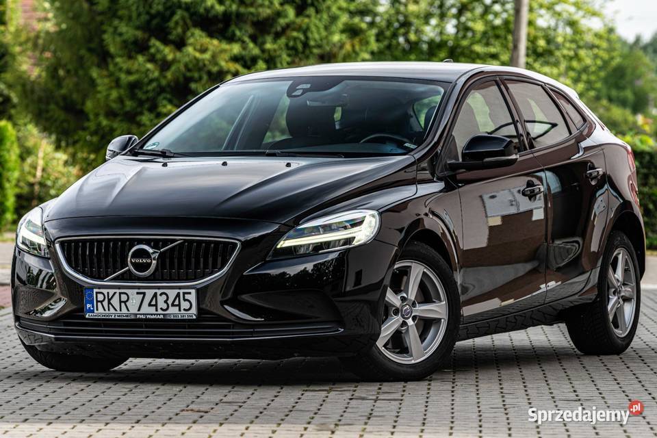 VOLVO V40 Zalesie