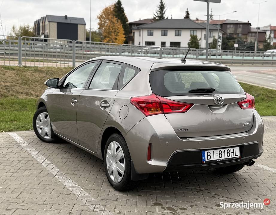 Toyota Auris II 16 Valvematic 132 Polski salon Auris