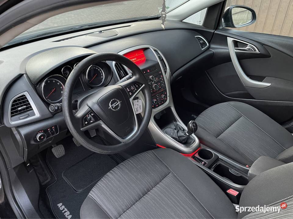 Opel astra J 16 benzyna klima Alu piękne auto benzyna Częstochowa