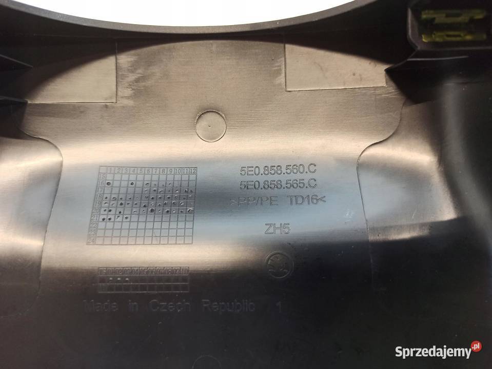 KODIAQ OSŁONA KOLUMNY KIEROWNICZEJ 5E0858560C osobowe Podszybia