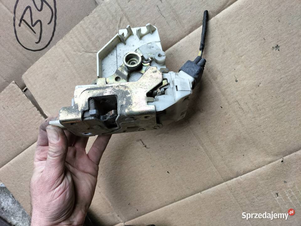 FORD MONDEO MK2 ZAMEK DRZWI PRAWY TYŁ TYLNY Zamki, wkładki i kluczyki lubelskie Kamień-Kolonia