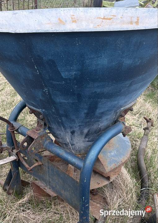 Rozsiewacz do nawozu Mońki