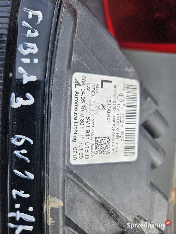 Skoda Fabia 6V0 6V1 Zderzak Przod Lampa Prawa Zestawy części blacharskich małopolskie Skawina