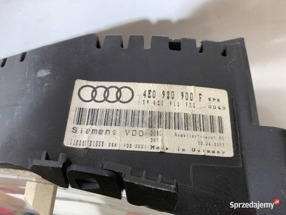 AUDI A8 D3 0307 LICZNI ZEGAR 4E0920900F Przemęt