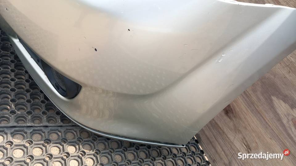 TOYOTA COROLLA VERSO II ZDERZAK PRZÓD 1C0 Zbierkowo