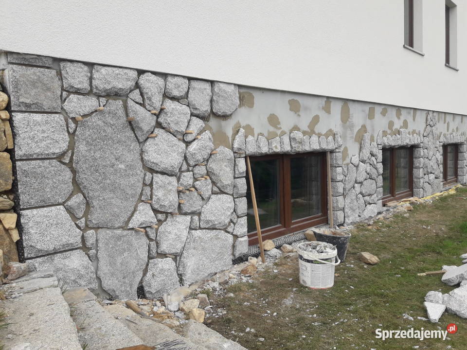 BoniówkaKamień elewacyjny granit