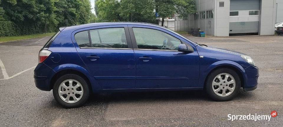 Opla Astrę H z 2004roku 16 łódzkie