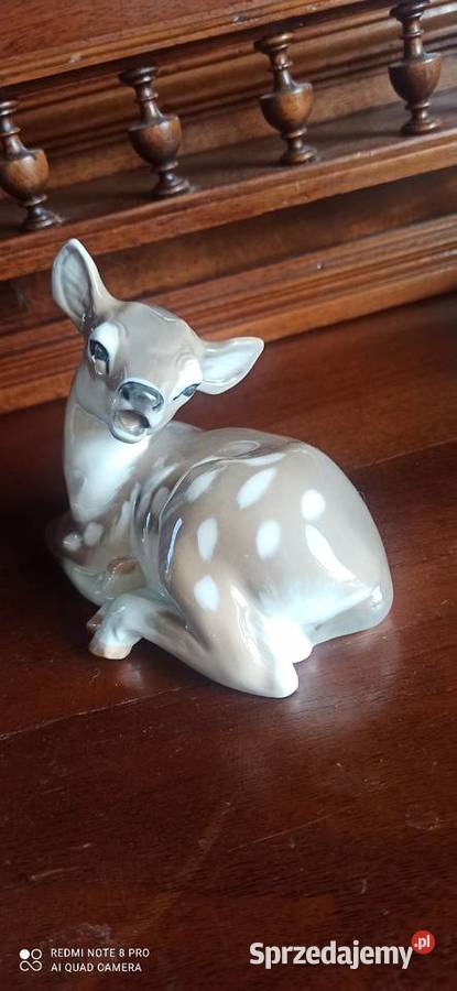 Jelonek leżący wołający matkę figurka Royal Gdańsk