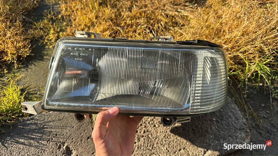 Lampy zespolone Audi 80 B4 ideały Baranów